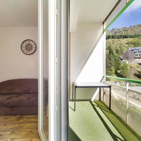 O Cocon - Station De A Pied Vue Montagne Apartment *